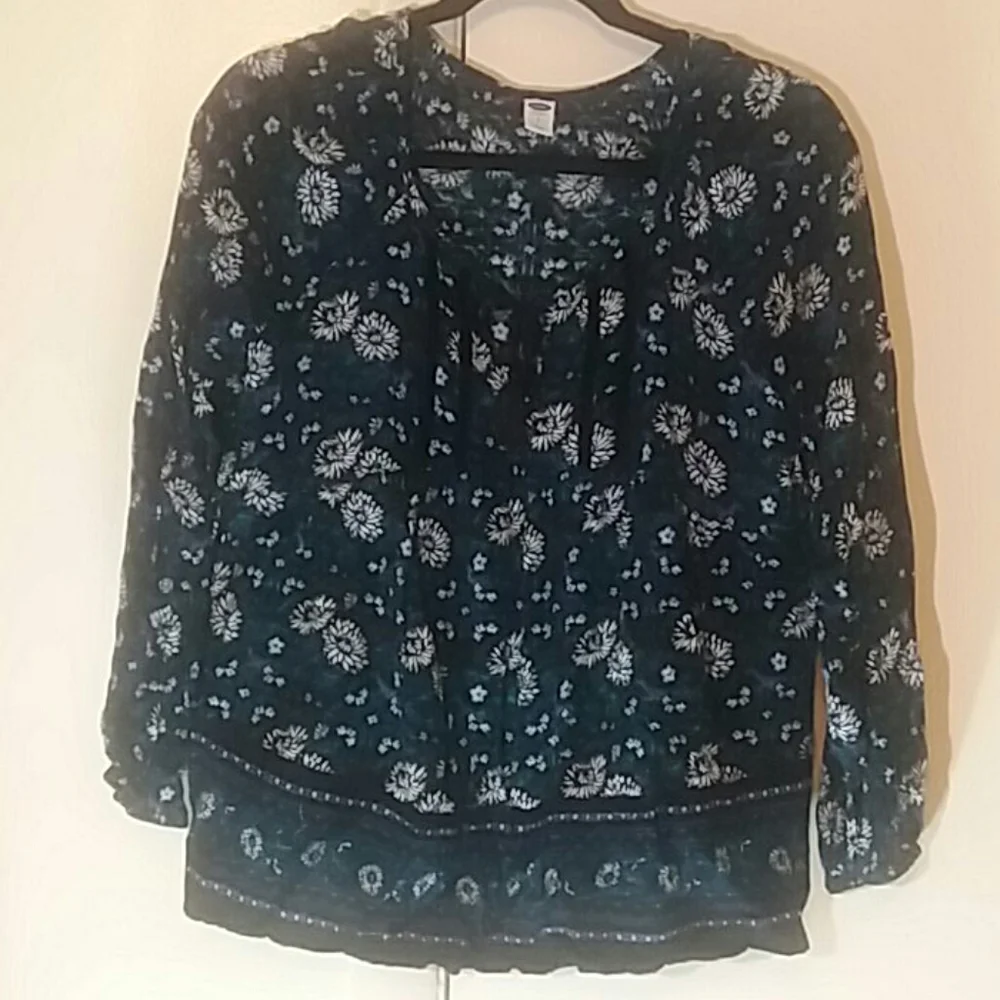👕🔹 Size S; Old Navy Blouse - Picture 1 of 4